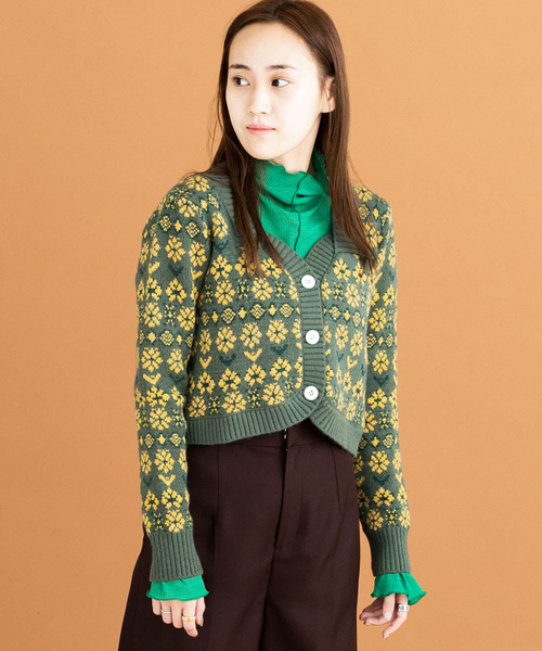 HEYUMM（ヘユム）の「レトロフラワーショートカーディガン（カーディガン/ボレロ・レディース・グリーン/オフホワイト/パープル・ONE）」の9枚目の写真