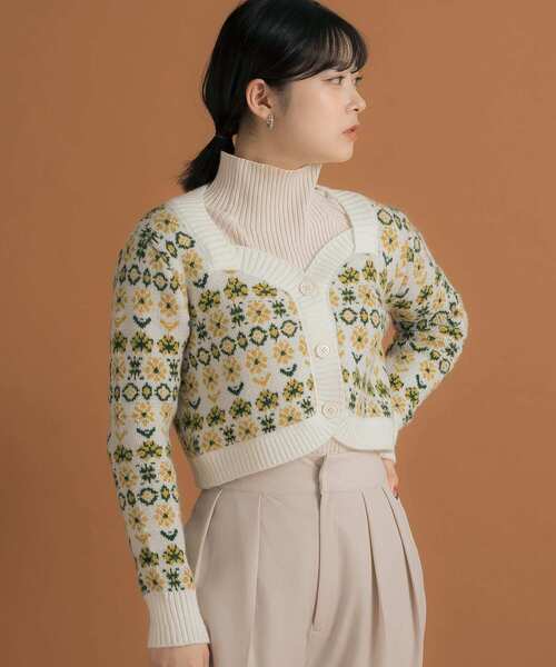 HEYUMM（ヘユム）の「レトロフラワーショートカーディガン（カーディガン/ボレロ・レディース・グリーン/オフホワイト/パープル・ONE）」の13枚目の写真