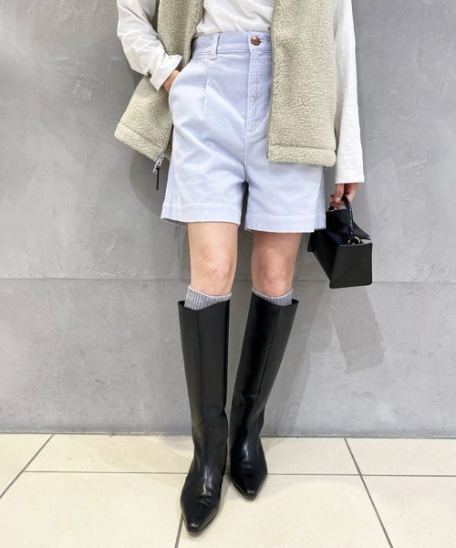 RED CARD TOKYO(レッドカード)の「【RED CARD/レッドカード】別注CORDUROYショートパンツ(その他パンツ・レディース・ベージュ/ブラウン/ライトグレー・23/24/25)」の2枚目の写真