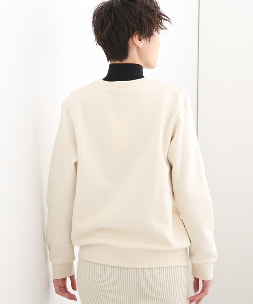 INDIVI(インディヴィ)の「【WORLD for the World】フォトプリント スウェットトップス(スウェット・レディース・チャコールグレー/ブラック/ナチュラル/グレー系・38/05/13)」の8枚目の写真