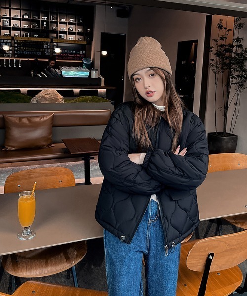 almo（アルモ）の「配色カラーキルティングコート(le)（ステンカラーコート・レディース・オフホワイト/ブラック/カーキ/ベージュ・FREE）」の7枚目の写真