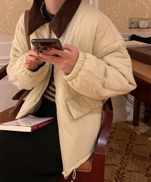 almo（アルモ）の「配色カラーキルティングコート(le)（ステンカラーコート・レディース・オフホワイト/ブラック/カーキ/ベージュ・FREE）」の10枚目の写真