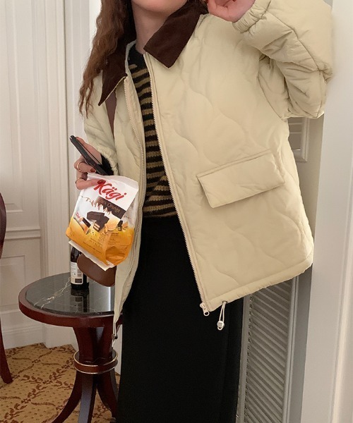 almo（アルモ）の「配色カラーキルティングコート(le)（ステンカラーコート・レディース・オフホワイト/ブラック/カーキ/ベージュ・FREE）」の11枚目の写真