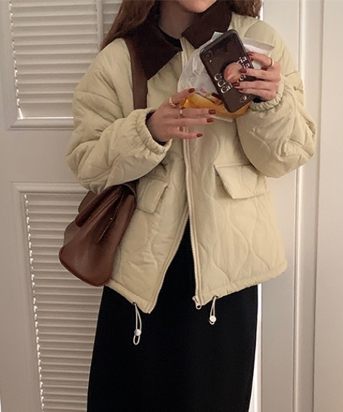 almo（アルモ）の「配色カラーキルティングコート(le)（ステンカラーコート・レディース・オフホワイト/ブラック/カーキ/ベージュ・FREE）」の22枚目の写真