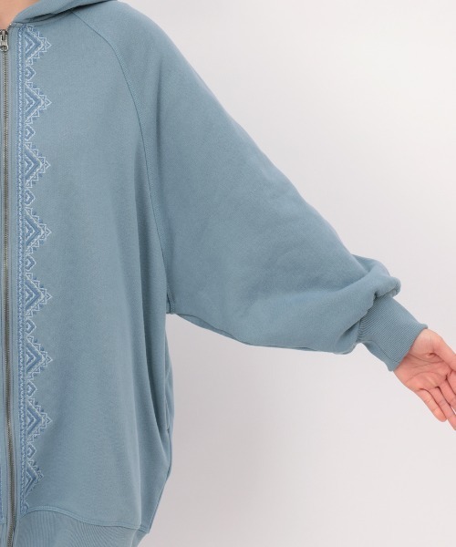 チチカカ（チチカカ）の「アステカ刺繍スウェットジップパーカー（パーカー・レディース・チャコールグレー/ブルー・FREE）」の13枚目の写真