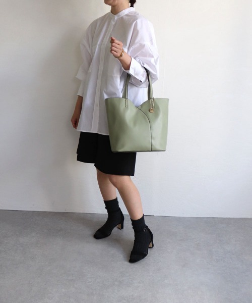 T・S・L(ティーエスエル)の「切り替えトートバッグ(トートバッグ・レディース・アイボリー/ミント/レッド/モカ・FREE)」の9枚目の写真