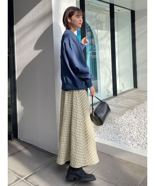 Ungrid（アングリッド）の「【WEB限定】スリーブボリュームスウェット（スウェット・レディース・レッド/チャコールグレー/ブルー/ライトグレー/ピンク・FREE）」の22枚目の写真