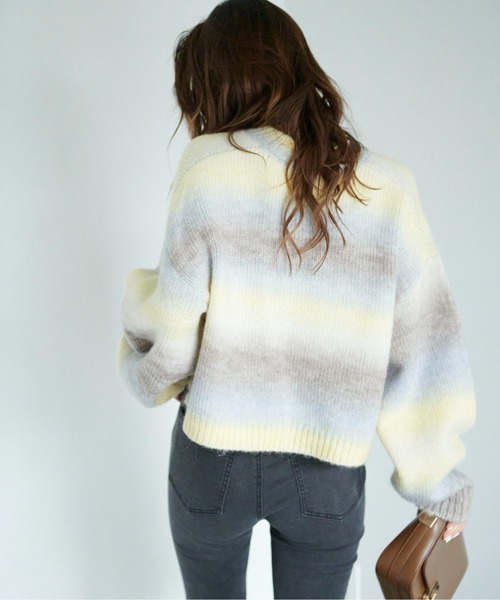 FREE'S MART(フリーズマート)の「グラデーションボーダーチュニックニット(ニット/セーター・レディース・イエロー/ライトグリーン・FREE)」の9枚目の写真