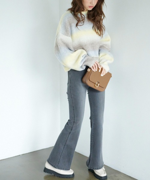 FREE'S MART(フリーズマート)の「グラデーションボーダーチュニックニット(ニット/セーター・レディース・イエロー/ライトグリーン・FREE)」の12枚目の写真