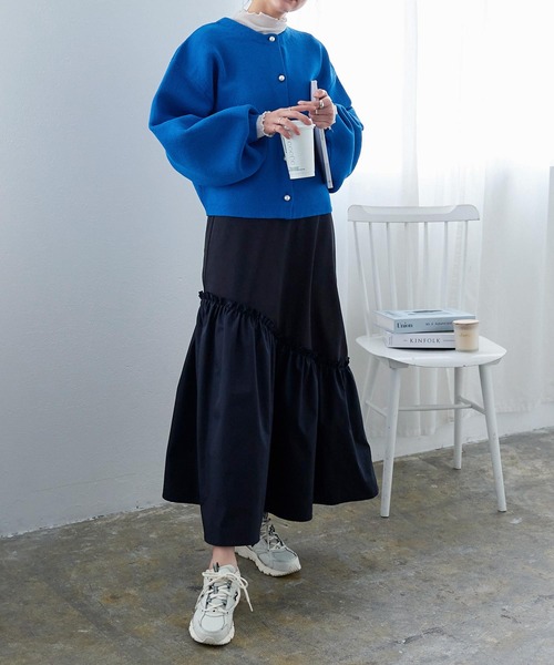 KOBE LETTUCE(コウベレタス)の「アシメ切替えセミフレアスカート(スカート・レディース・ブラック/カーキ/オフホワイト・FREE)」の13枚目の写真