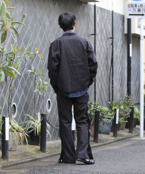 GLOSTER（グロスター）の「【GLOSTER/グロスター】オーバーサイズ トラッカージャケット サイドスリット セットアップ対応（ブルゾン・メンズ・ブラック・L/M）」の2枚目の写真