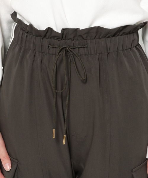 mysty woman（ミスティウーマン）の「ドロストカーゴパンツ 182207（カーゴパンツ・レディース・アイボリー/チャコールグレー/ライトグリーン・FREE）」の12枚目の写真