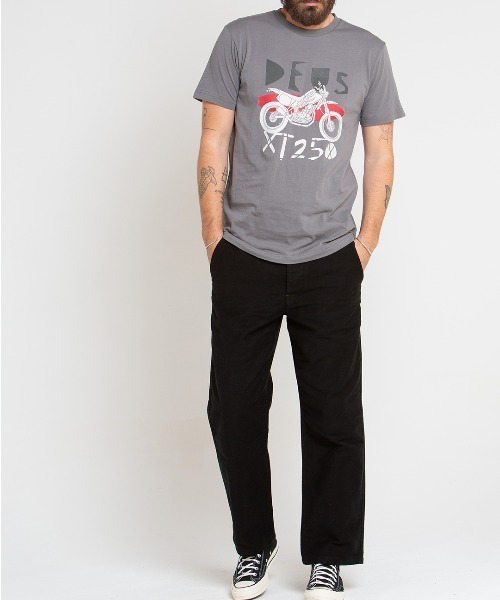 DEUS EX MACHINA（デウスエクスマキナ）の「XT250 TEE（Tシャツ/カットソー・メンズ・グレー/シルバー・SMALL/LARGE/MEDIUM）」の8枚目の写真