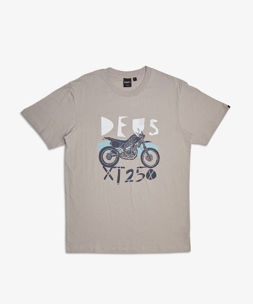 DEUS EX MACHINA（デウスエクスマキナ）の「XT250 TEE（Tシャツ/カットソー・メンズ・グレー/シルバー・SMALL/LARGE/MEDIUM）」の5枚目の写真