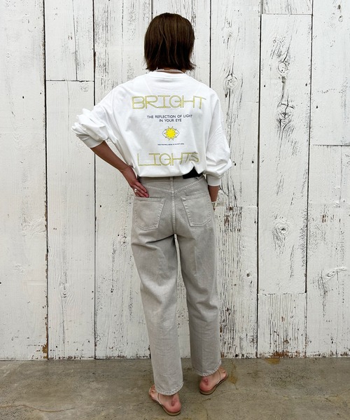 SHENERY(シーナリー)の「(ai no de)ストレートデニムパンツLGRY(デニムパンツ・レディース・ライトグレー・MEDIUM/SMALL/X-SMALL)」の12枚目の写真