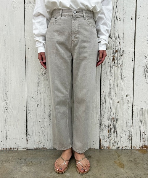 SHENERY(シーナリー)の「(ai no de)ストレートデニムパンツLGRY(デニムパンツ・レディース・ライトグレー・MEDIUM/SMALL/X-SMALL)」の13枚目の写真