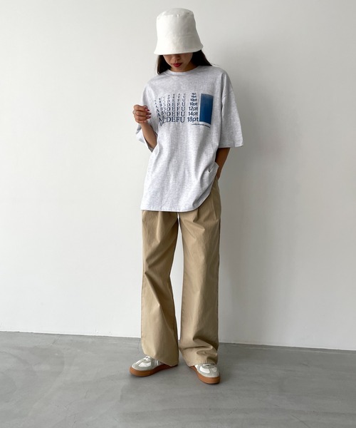 El mar（エルマール）の「El mar(エルマール) "ABCDEFU"プリント半袖Tシャツ（Tシャツ/カットソー・レディース・ブラック/ライトグレー・ONE SIZE）」の3枚目の写真