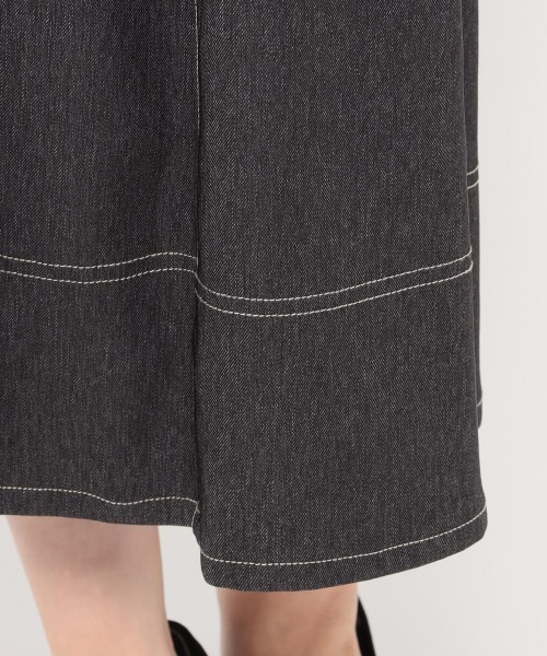 MISCH MASCH（ミッシュマッシュ）の「キーネックポリデニムワンピース（ワンピース・レディース・ブラック/ブルー・MEDIUM）」の9枚目の写真