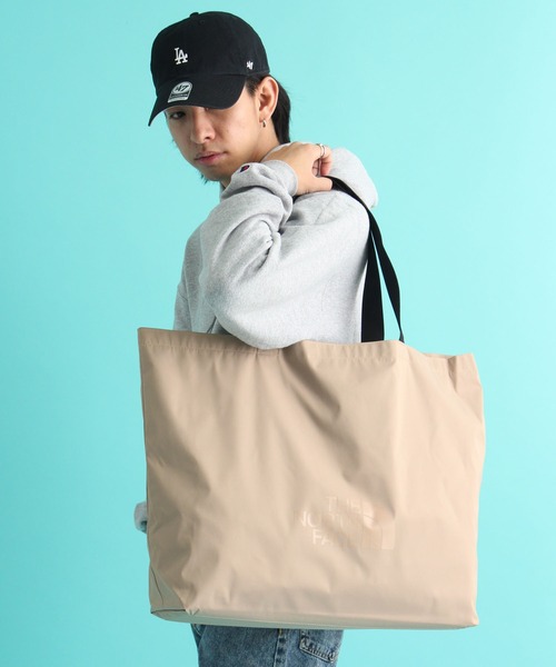 THE NORTH FACE（ザノースフェイス）の「【THE NORTH FACE/ザノースフェイス】SHOPPER BAG L/ショッパーバッグ L（トートバッグ・メンズ・ブラック/ライトベージュ/ダークブラウン/ネイビー系/アイボリー/ライトピンク/ブラック系1・FREE）」の8枚目の写真