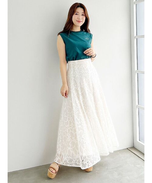 Champion（チャンピオン）の「Champion別注ロゴ入りノースリTシャツ（Tシャツ/カットソー・レディース・オフホワイト/グリーン/ベージュ・FREE）」の7枚目の写真