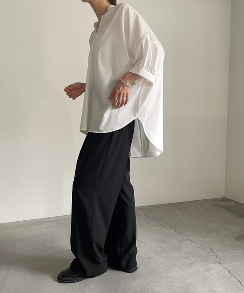 cona（コナ）の「スタンドギャザーVネックブラウス（シャツ/ブラウス・レディース・パープル/ブルー/オフホワイト・FREE）」の9枚目の写真