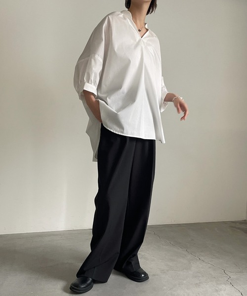 cona（コナ）の「スタンドギャザーVネックブラウス（シャツ/ブラウス・レディース・パープル/ブルー/オフホワイト・FREE）」の7枚目の写真