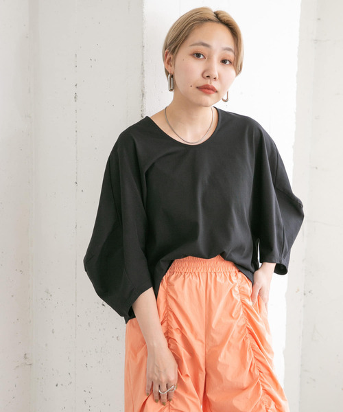 KBF（ケイビーエフ）の「立体スリーブカットソー（Tシャツ/カットソー・レディース・ブラック/ブルー系その他/ホワイト系その他・ONE）」の2枚目の写真