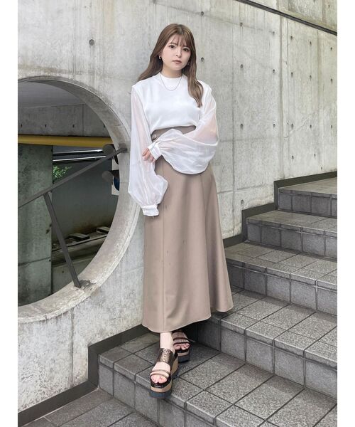 MURUA（ムルーア）の「シャイニースリーブドッキングニット（ニット/セーター・レディース・ブラック/ホワイト/ブルー・FREE）」の6枚目の写真