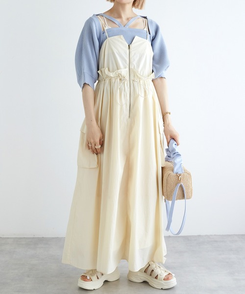 w closet（ダブルクローゼット）の「カーゴナイロンキャミワンピース（ワンピース・レディース・ブラック/ライトカーキ/グレイッシュベージュ/ブラウン/スミクロ・FREE）」の7枚目の写真