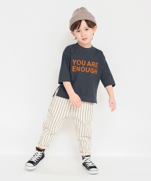 BRANSHES(ブランシェス)の「ロゴアップリケ7分袖Tシャツ(Tシャツ/カットソー・キッズ・チャコールグレー/オフホワイト・120/110/140/90/130/100/150)」の5枚目の写真