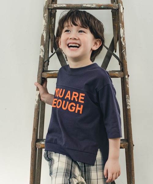 BRANSHES(ブランシェス)の「ロゴアップリケ7分袖Tシャツ(Tシャツ/カットソー・キッズ・チャコールグレー/オフホワイト・120/110/140/90/130/100/150)」の1枚目の写真