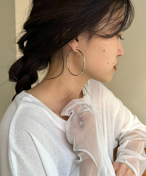 CIAOPANIC TYPY（チャオパニックティピー）の「【 lil/リル】メタルフープピアスM（ピアス（両耳用）・レディース・シルバー/ゴールド・ONE SIZE）」の11枚目の写真