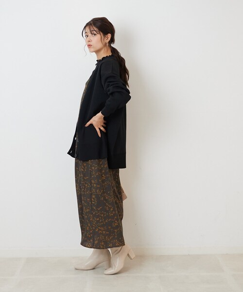 SHOO・LA・RUE（シューラルー）の「◆すっきり見せる スポンディッシュ Vネックカーディガン（カーディガン/ボレロ・レディース・ライトグレー系9/ブルー/ブラック/ブラウン系その他/ワインレッド・00）」の19枚目の写真