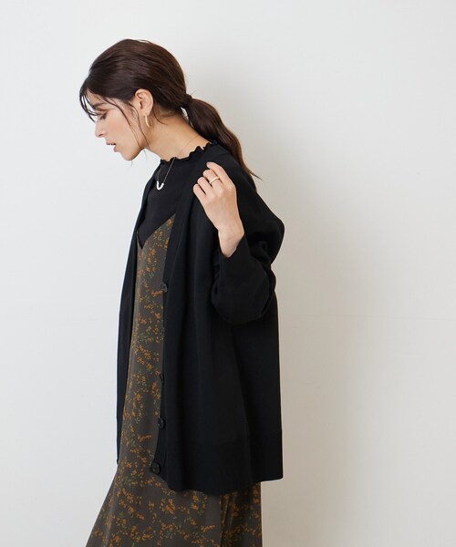 SHOO・LA・RUE（シューラルー）の「◆すっきり見せる スポンディッシュ Vネックカーディガン（カーディガン/ボレロ・レディース・ライトグレー系9/ブルー/ブラック/ブラウン系その他/ワインレッド・00）」の22枚目の写真