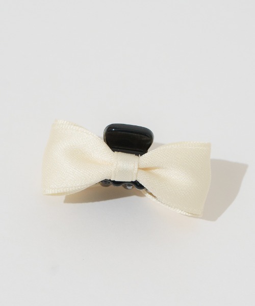 flower(フラワー)の「ベビーリボンクリップ 2ピース(バレッタ/ヘアクリップ・レディース・アイボリー/ブラック・FREE)」の4枚目の写真