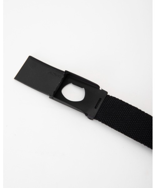 RVCA（ルーカ）の「RVCA メンズ  OPTION WEB BELT ベルト【2023年秋冬モデル】/ルーカ無地シンプルギミックベルト（ベルト・メンズ・ブラック・FREE）」の4枚目の写真