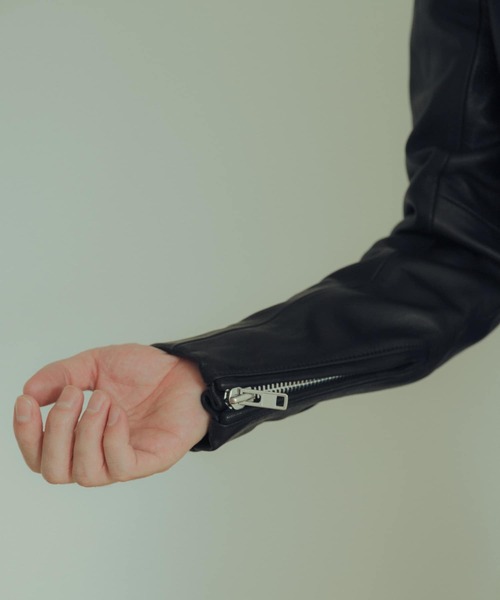 ITEMS URBANRESEARCH（アイテムズ アーバンリサーチ）の「ゴートレザー シングライダースジャケット（ライダースジャケット・メンズ・ブラック・LARGE/MEDIUM）」の12枚目の写真