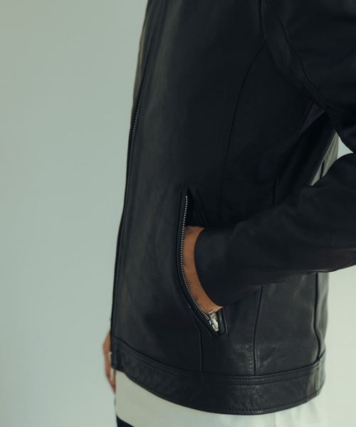 ITEMS URBANRESEARCH（アイテムズ アーバンリサーチ）の「ゴートレザー シングライダースジャケット（ライダースジャケット・メンズ・ブラック・LARGE/MEDIUM）」の14枚目の写真