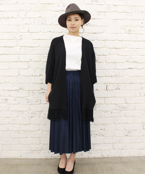 CIAOPANIC(チャオパニック)の「【Ciaopanic】裾フリンジニットカーディガン(カーディガン/ボレロ・レディース・ホワイト/ブラック/キャメル・FREE)」の1枚目の写真