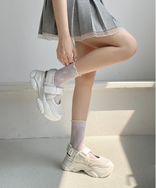 Shoes in Closet(シューズインクローゼット)の「+6.5㎝ 軽量 厚底 ボリュームソール メリージェーン スニーカー サンダル 2419(スニーカー・レディース・ブラック×ブラック/ホワイト/ブラック×ホワイト/ダークブラウン・M/L/LL/S/3L/XS)」の13枚目の写真