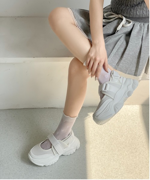 Shoes in Closet(シューズインクローゼット)の「+6.5㎝ 軽量 厚底 ボリュームソール メリージェーン スニーカー サンダル 2419(スニーカー・レディース・ブラック×ブラック/ホワイト/ブラック×ホワイト/ダークブラウン・M/L/LL/S/3L/XS)」の14枚目の写真
