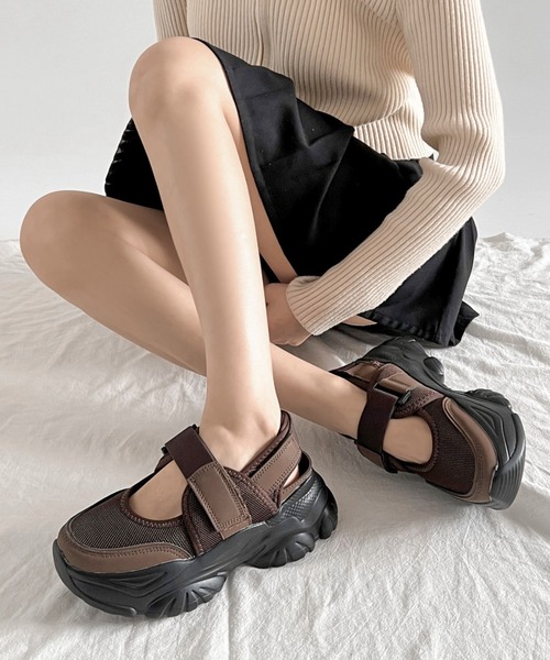 Shoes in Closet（シューズインクローゼット）の「軽量厚底