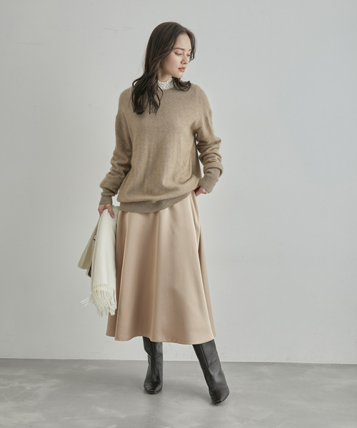 ROPE'(ロペ)の「サテンフレアスカート(無地/花柄)(スカート・レディース・ベージュ/オフホワイト・38/36)」の22枚目の写真