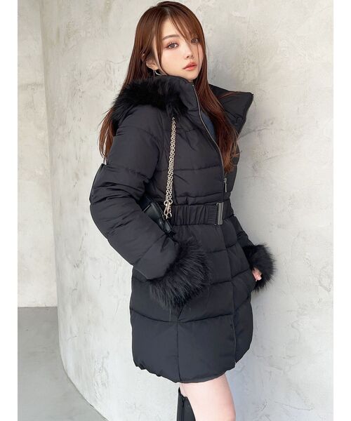 RESEXXY(リゼクシー)の「フード付ダウンコート(ダウンジャケット/コート・レディース・ベージュ/ブラック・MEDIUM/SMALL)」の4枚目の写真