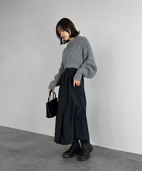 ISOOK(アイスー)の「【ISOOK / アイスー】アシンメトリーギャザーフレアスカート / ロング丈 ボリューム リボン ZOZOTOWN限定(スカート・レディース・カーキ/ブラック・FREE)」の12枚目の写真