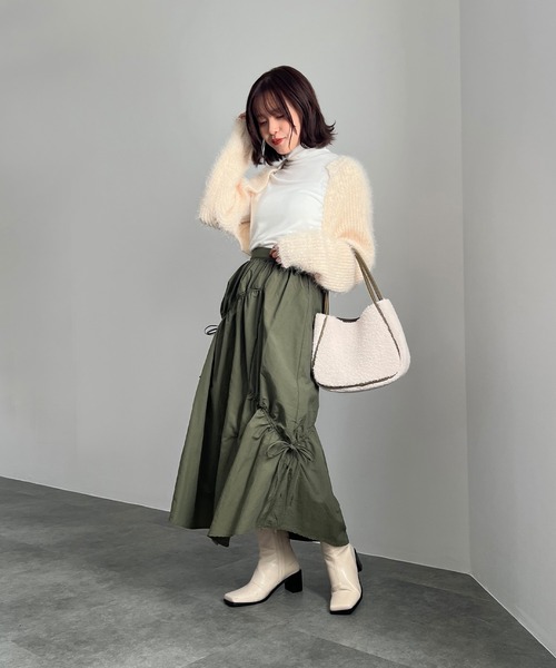 ISOOK(アイスー)の「【ISOOK / アイスー】アシンメトリーギャザーフレアスカート / ロング丈 ボリューム リボン ZOZOTOWN限定(スカート・レディース・カーキ/ブラック・FREE)」の22枚目の写真
