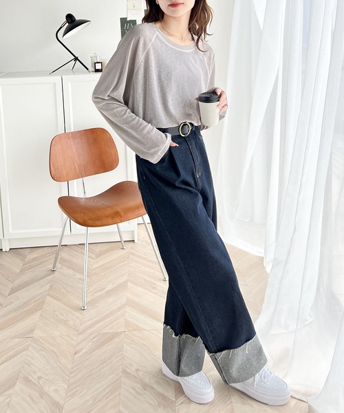 classicalelf(クラシカルエルフ)の「ゆるっとこなれトップス。袖ライン×無地アソートシアートップス(Tシャツ/カットソー・レディース・ライトグレー/オフホワイト/チャコールグレー/アイボリー/ブラック/ピンクベージュ・MEDIUM/LARGE/X-LARGE/SMALL)」の22枚目の写真