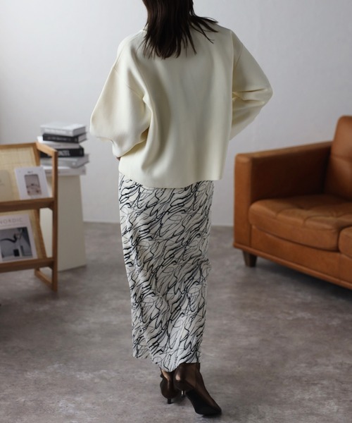 ap retro（アプレトロ）の「総柄プリーツタイトスカート（スカート・レディース・オフホワイト/ブラック・MEDIUM）」の18枚目の写真