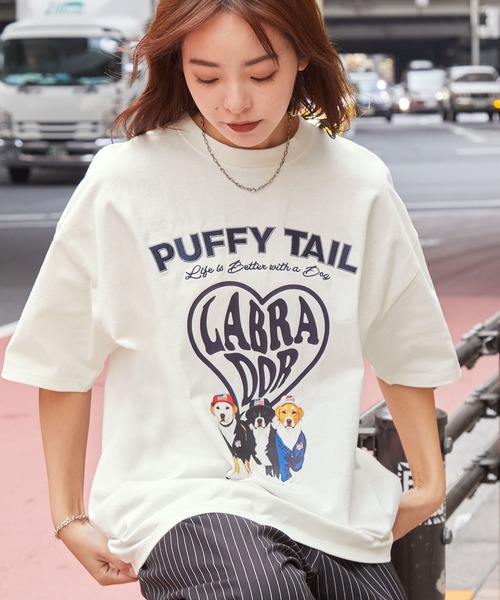 Labrador Retriever（ラブラドールリトリーバー）の「Labrador Retriever/ラブラドールレトリーバー 別注 カレッジロゴ刺繍 ビッグシルエット半袖Tシャツ（Tシャツ/カットソー・メンズ・スミクロ/ネイビー/グリーン/ブラウン/ホワイト系/ブラック/サックスブルー/オフホワイト/ホワイト系1/ブラック系1/グレイッシュベージュ・M/L）」の3枚目の写真