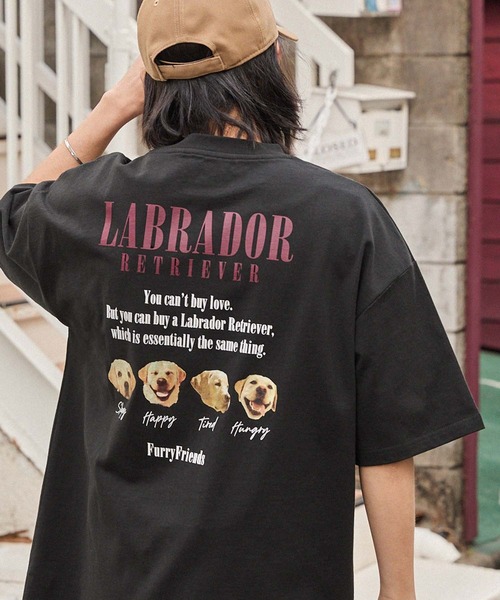 Labrador Retriever（ラブラドールリトリーバー）の「Labrador Retriever/ラブラドールレトリーバー 別注 カレッジロゴ刺繍 ビッグシルエット半袖Tシャツ（Tシャツ/カットソー・メンズ・スミクロ/ネイビー/グリーン/ブラウン/ホワイト系/ブラック/サックスブルー/オフホワイト/ホワイト系1/ブラック系1/グレイッシュベージュ・M/L）」の4枚目の写真